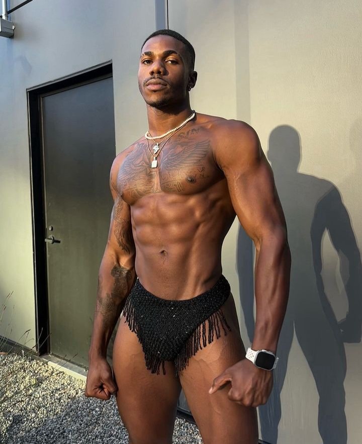 ApheleleJody's tweet photo. A black man 🔥🤌🏽 https://t.co/6ZHdWoXyzw