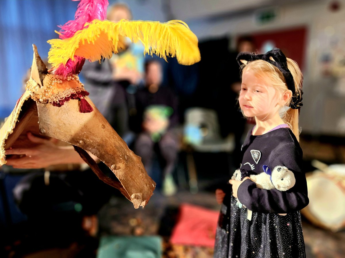 NVBorderlines's tweet image. 📢 #Free Family Event - #FabFoodandFunFolktales features a unique version of #HanselandGretel We still have few places left for tomorrow&apos;s performances, so pls contact @NewVicTheatre ! @SWhetnall @SusanEMoffat @NewsNBC @SoTCityCouncil @Sotlive @StokeontrentBID @Aida_S_Haughton