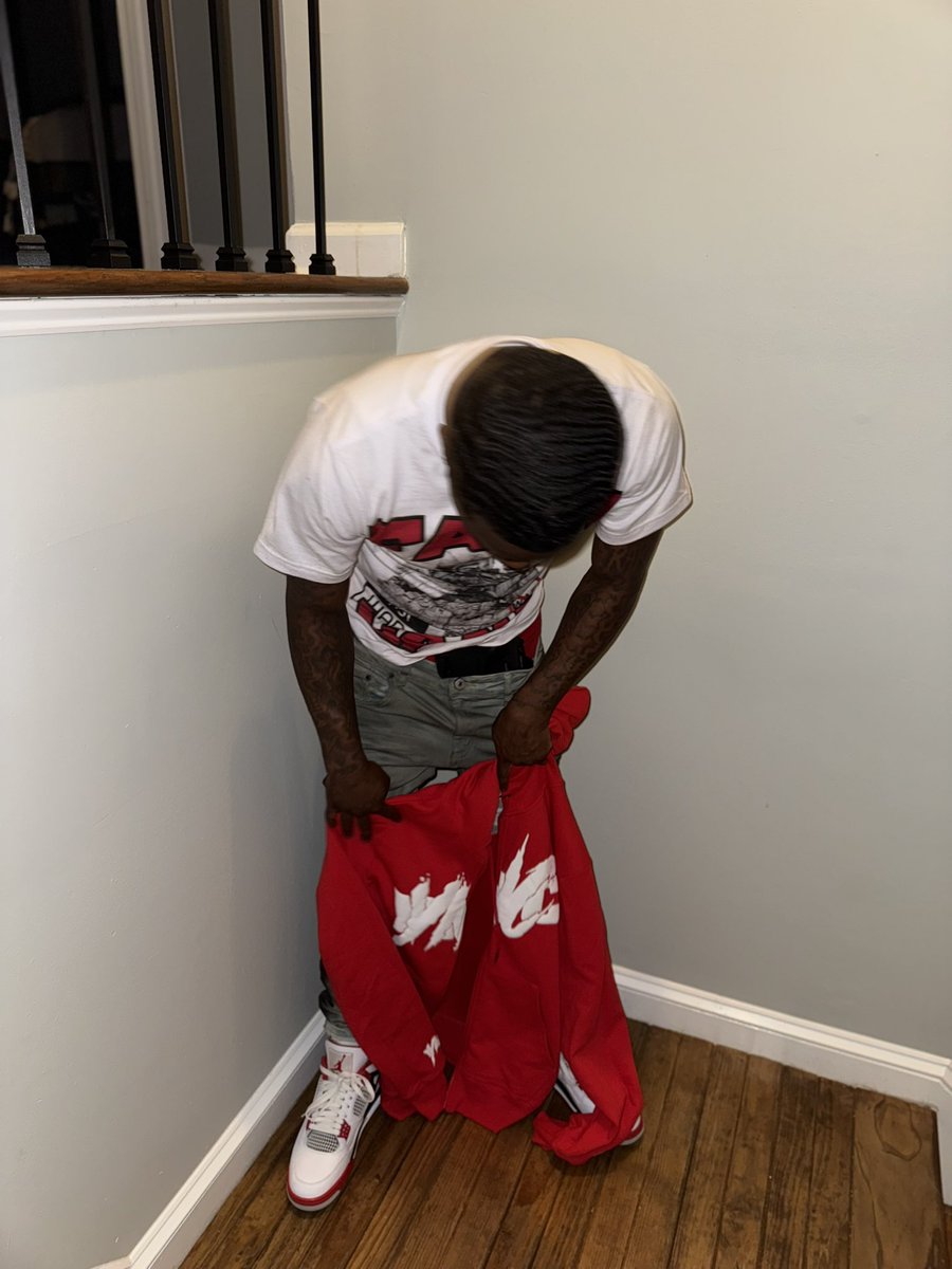 treey1of1's tweet image. loaf boy of da year 🤲🏿🙈🙈🎋 #freedaguyz #ync