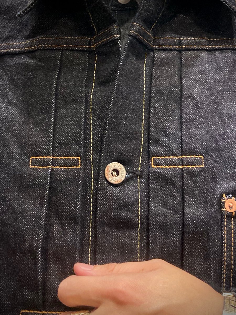 DryBones_Nagoya's tweet photo. #drybones #nagoya #vintagestyle #mensfashion #heritagestyle #ootd #ww2 #wwⅡ #denimjacket #setupdenim #denimsetup #denim #jeans #vintage #1950s #amekaji
#ドライボーンズ #ジージャン #大戦モデル #セットアップデニム #デニムセットアップ #デニム #ジーンズ #ヴィンテージ #アメカジ https://t.co/ghFwlSt0NE