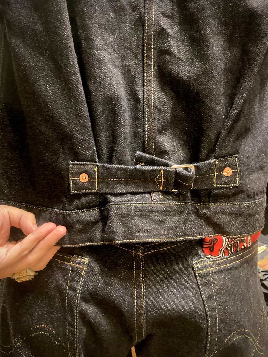 DryBones_Nagoya's tweet photo. #drybones #nagoya #vintagestyle #mensfashion #heritagestyle #ootd #ww2 #wwⅡ #denimjacket #setupdenim #denimsetup #denim #jeans #vintage #1950s #amekaji
#ドライボーンズ #ジージャン #大戦モデル #セットアップデニム #デニムセットアップ #デニム #ジーンズ #ヴィンテージ #アメカジ https://t.co/ghFwlSt0NE