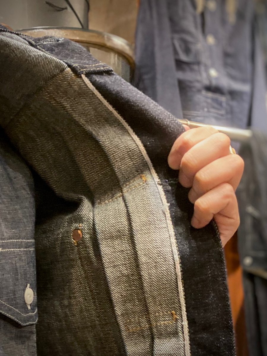 DryBones_Nagoya's tweet photo. #drybones #nagoya #vintagestyle #mensfashion #heritagestyle #ootd #ww2 #wwⅡ #denimjacket #setupdenim #denimsetup #denim #jeans #vintage #1950s #amekaji
#ドライボーンズ #ジージャン #大戦モデル #セットアップデニム #デニムセットアップ #デニム #ジーンズ #ヴィンテージ #アメカジ https://t.co/ghFwlSt0NE