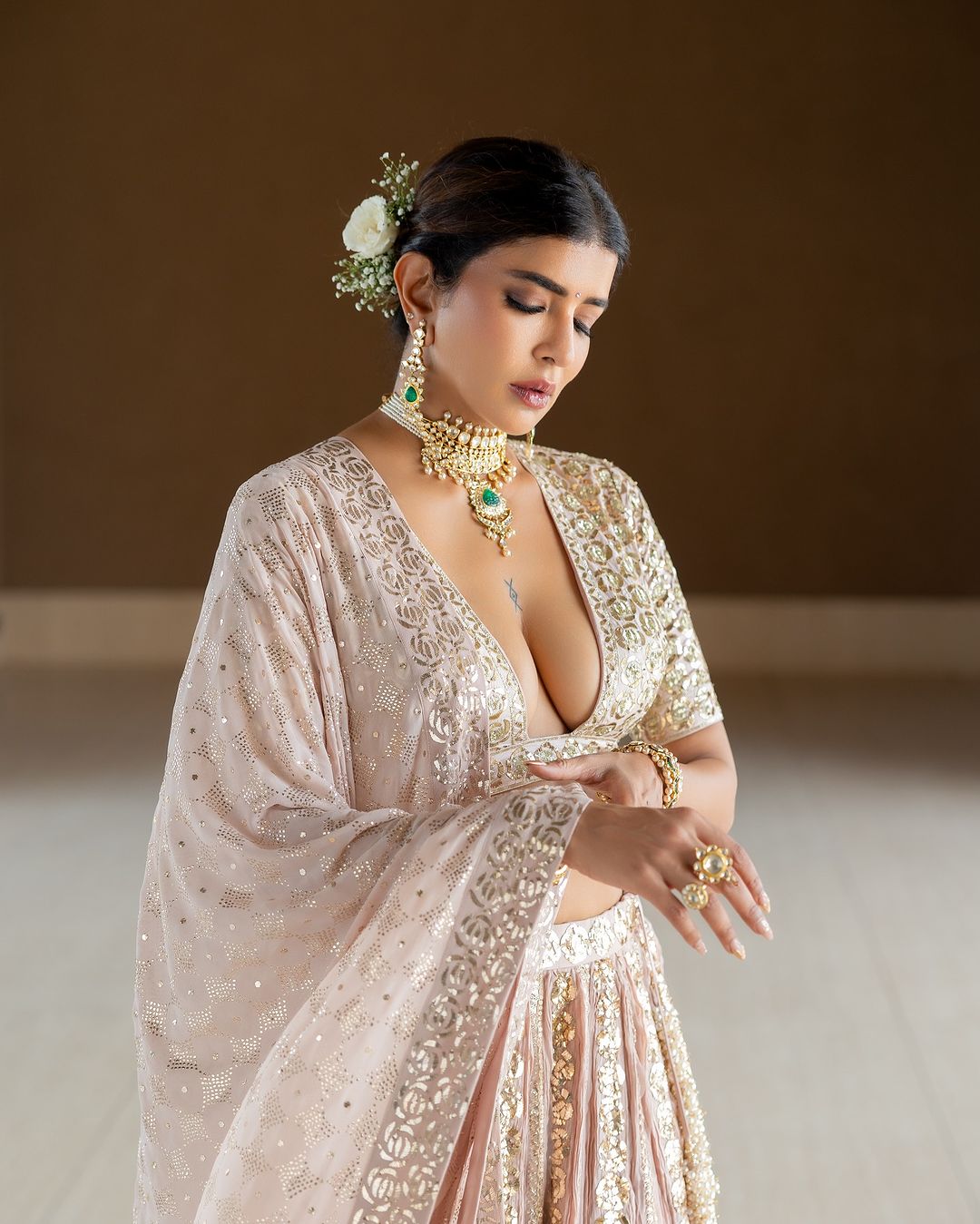 GbTBd6_WIAA8qVw?format=jpg&name=large