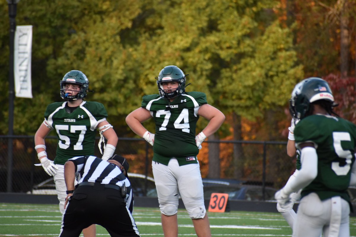 JodiSakowitz's tweet photo. My boys!!❤️❤️❤️🏈🏈
@Brady_Sakowitz_ @Deansakowitz
#bigmenlead
#football4life https://t.co/zhweXiUtrq