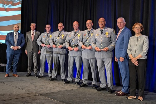 AASHTOsean's tweet photo. Police officers whose quick actions minimized the loss of life during the Francis Scott Key #Bridge collapse in March were honored at the #aashtoAM in Philadelphia. #road #transportation #infrastructure #construction #highway #roadway #maritime @USDOT @aashtospeaks @MarylandDOT https://t.co/TPTAN2QBBK