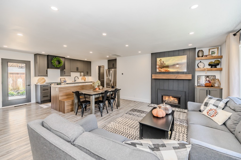 justleap_ca's tweet image. 🏡 F O R  S A L E  391 Beaver Street, Cambridge 🏡
...MLS 40662558 

🛌 3 bedrooms
🛁 2 bathrooms
🛠️ Complete Reno (2022)
🌳 Quiet Street | Adjacent Parkland
 🏡 1100 total sq ft

#realestate #welcomehome #homesweethome