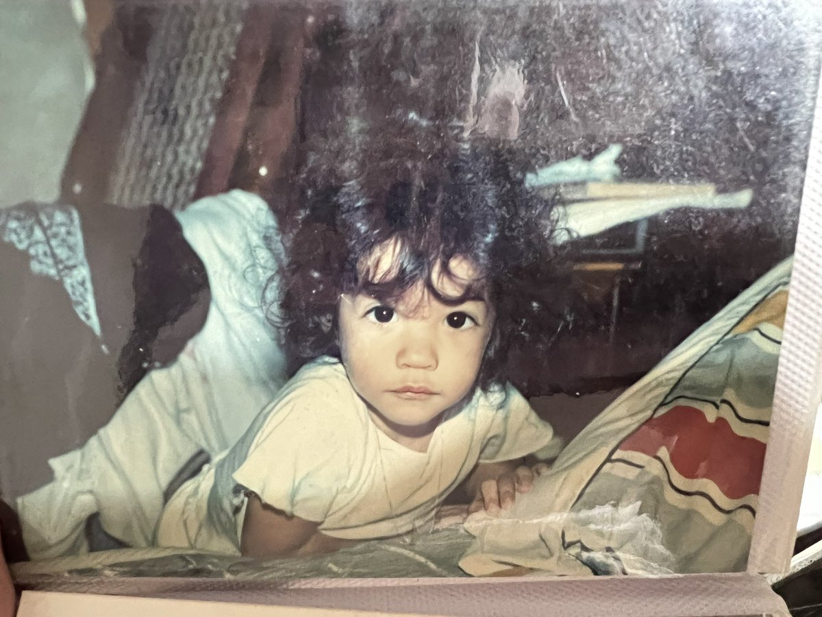 Feliz día del niño a los que nos toca buscar la fotito de la infancia en el álbum familiar