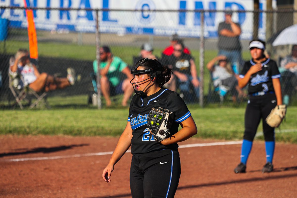 Congratulations, Jadi Ludlam, for earning 2nd Team All-District pitcher!