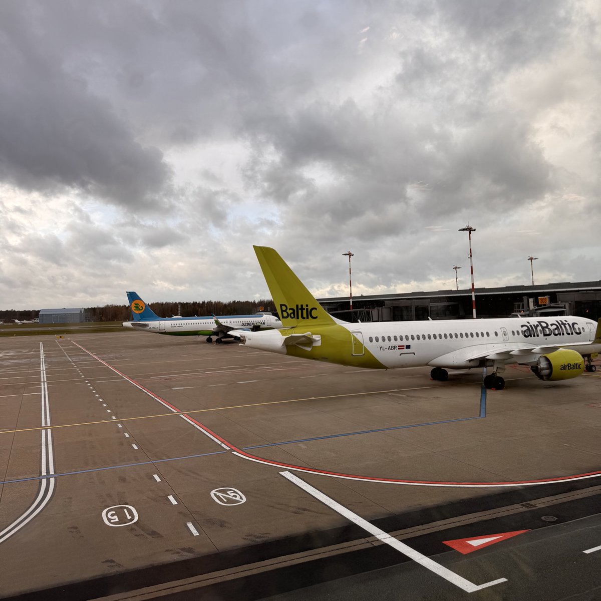 Happy November 1st, everyone!

By the way, today we’re flying out for a business meeting in a neighboring country.

The video stream from the container is in progress. We’ve decided to set up an independent camera just for this, which will be connected on Monday.