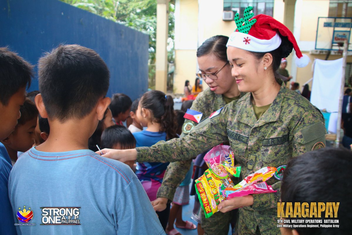 𝐑𝐞𝐥𝐢𝐞𝐟 𝐎𝐩𝐞𝐫𝐚𝐭𝐢𝐨𝐧 𝐋𝐚𝐮𝐧𝐜𝐡𝐞𝐝 𝐟𝐨𝐫 𝐓𝐲𝐩𝐡𝐨𝐨𝐧 𝐕𝐢𝐜𝐭𝐢𝐦𝐬 𝐢𝐧 𝐋𝐢𝐛𝐨𝐧

Read More: facebook.com/9kaagapay/post…

#KaagapayNgMgaBikolano
#MatatagNaHukbongKatihan
#StrongerArmyStrongerCountry
#ServingthePeopleSecuringtheLand
#PhilippineArmy
#ATR2040