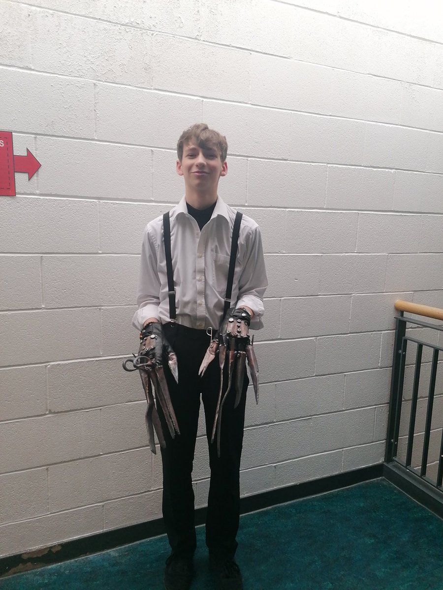 And some more great Halloween costumes <a href="/BraesHigh/">Braes High School</a> #RRSA #Article31 #Article13