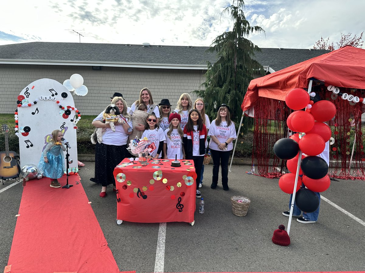 Thank you to everyone who came to #TrunkorTreat on Friday! Big thanks to our volunteers who helped with traffic control and candy running, and great job to all who participated! Special thanks to Event #Sponsor @Wellpoint for making this possible! #unitedcommunity