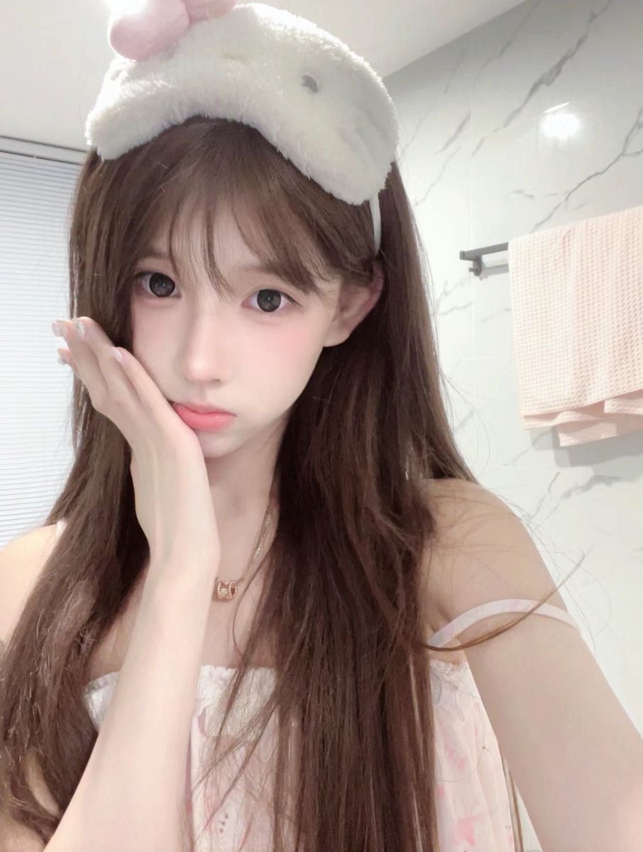 #上海
☁️03真实在校艺考生 偶尔兼职 只接素质k 
☁️168-85-天然c 真人真照 假赔w
☁️巴掌脸 筷子腿 全身冷白皮无纹身无科技
☁️0风尘气 元气嗲嗲小女
Q：755749190
V：beizhe13
✈️:https://t.co/XGBWQiEQgX https://t.co/HNZuRM0c6P
