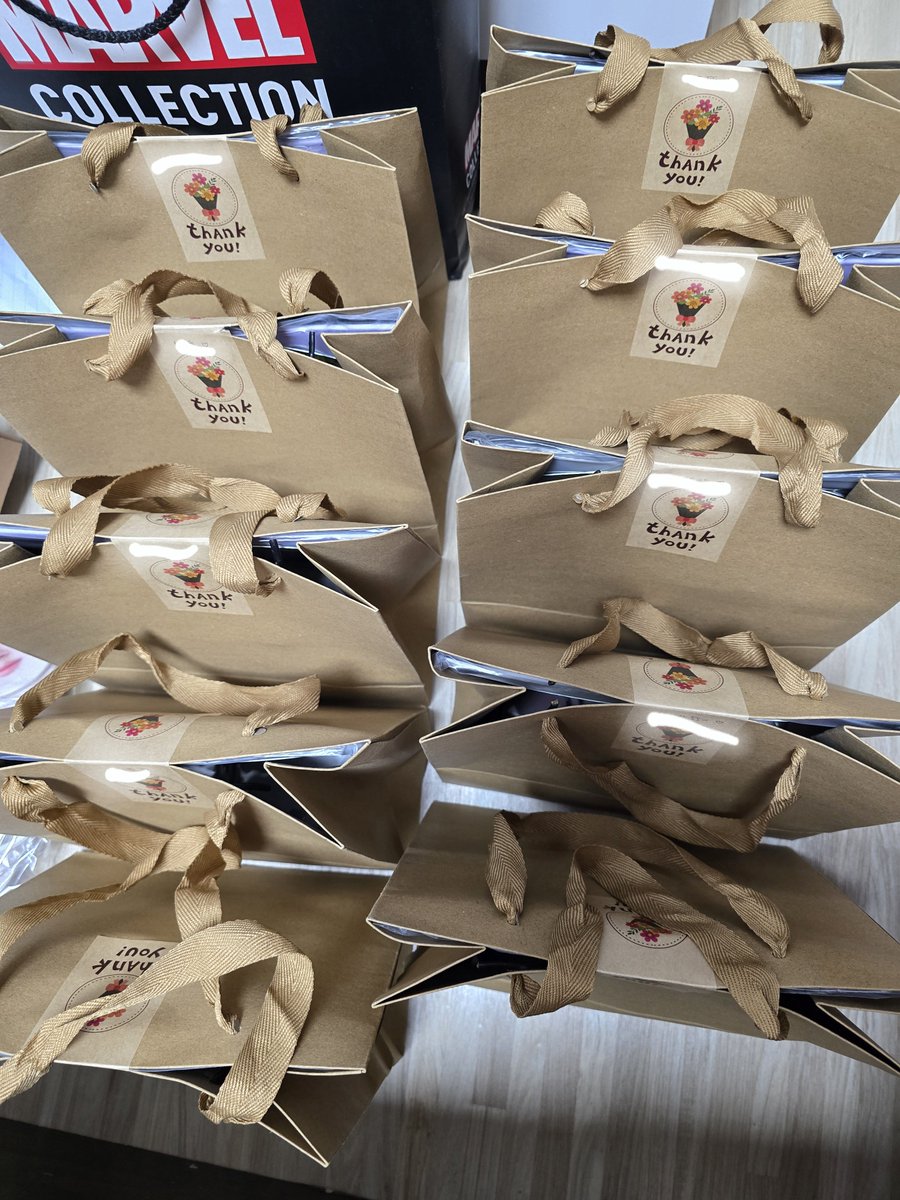 변우석 없는 변우석 생파 준비중💙
늦은 생일파티라도 즐겁게!!ㅋㅋㅋ