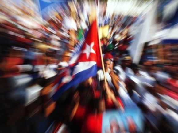 #TumbaElBloqueo, no queremos más ese virus que nos limita y divide. Es hora de construir puentes y no muros.

#UnidosXCuba #Cuba