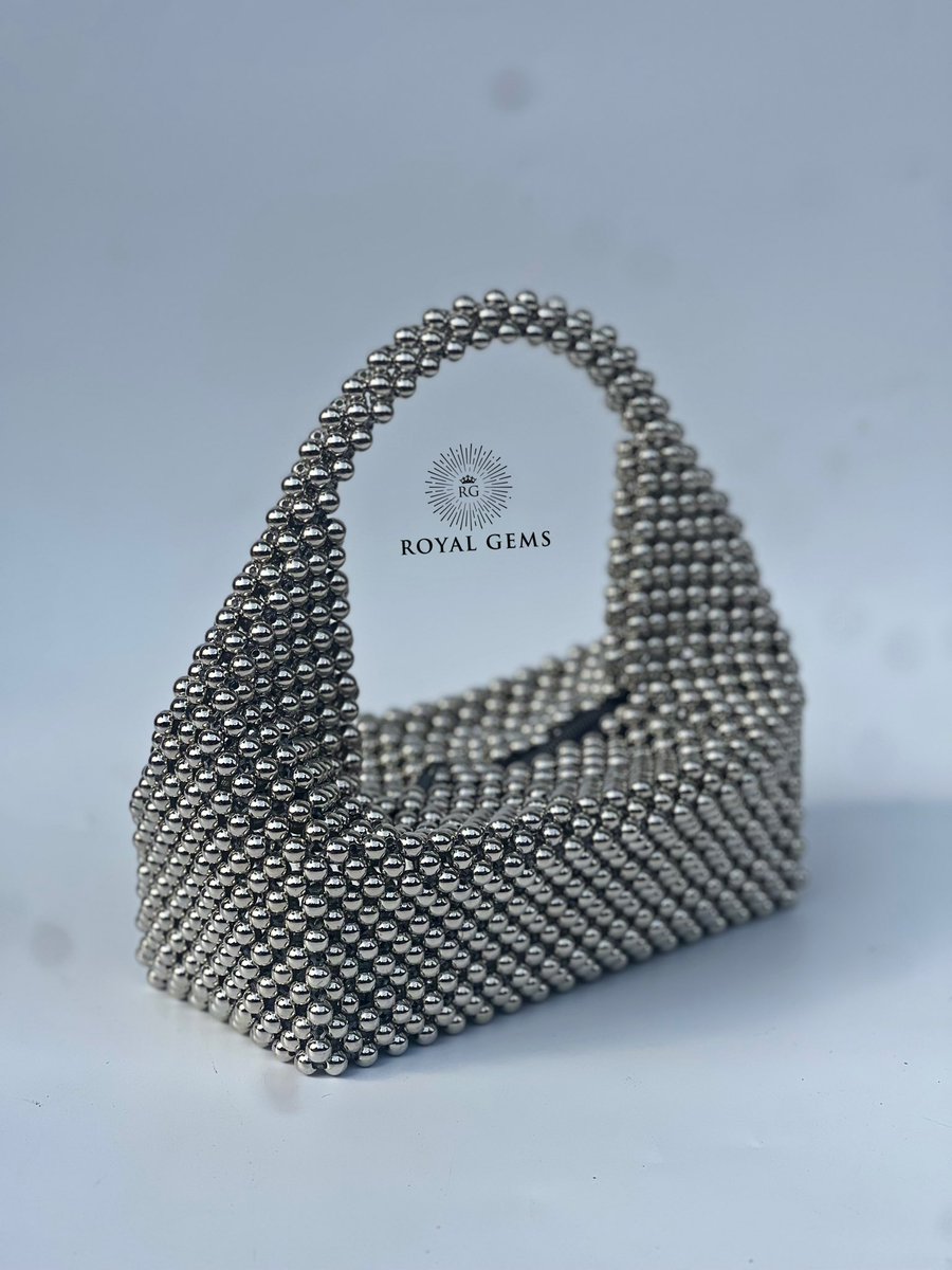 Royalgems_'s tweet photo. BAG VENITA
.
Available in different colours

Price: 30,000
.
Kindly send a DM to order or shop on our website (https://t.co/uOayb1U2mN) https://t.co/7I7vweVDkF