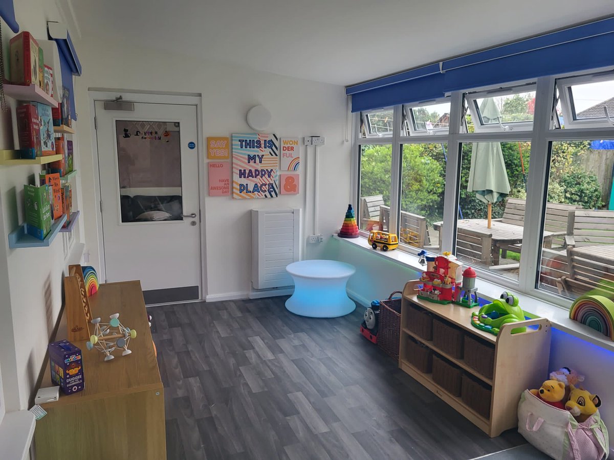 action_homeless's tweet photo. 🧡 We'd like to say a huge thank you to @BandQ who have helped us to transform the playroom at our #family #project with a donation of materials and a team of volunteers. 
👩‍👦‍👦 The playroom is now a #calm and engaging space for #children who are experiencing #homelessness. https://t.co/9g6dYO6hDW