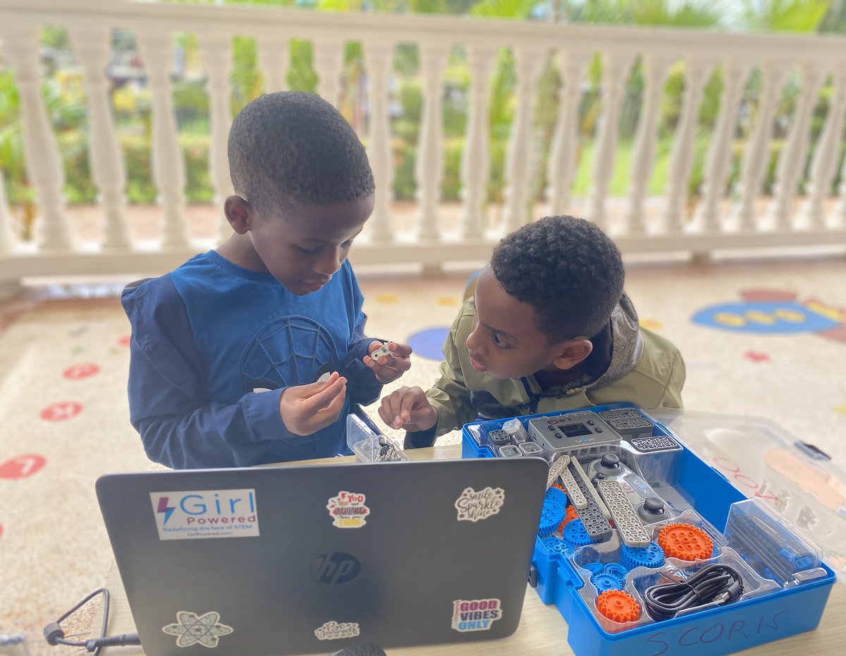 <a href="/YoungEngneersUG/">Young Engineers Uganda</a>: Meet the talented team of 5 from Scoris International Junior School, building a VEX IQ robot for the Rapid Relay Game! Good luck at the STEM Education &amp; Robotics Championship! Register now: asist.ac.ug
#STEMEducation <a href="/ScorisJuniors/">Scoris International Junior School</a> <a href="/RugyendoQuotes/">Arinaitwe Rugyendo🇺🇬</a>