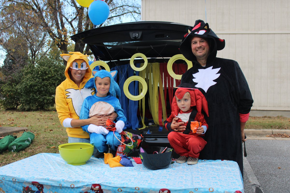 MESaacps's tweet photo. @AACountySchools Trunk or Treat 2024 at MES! https://t.co/beEuNMmIH3