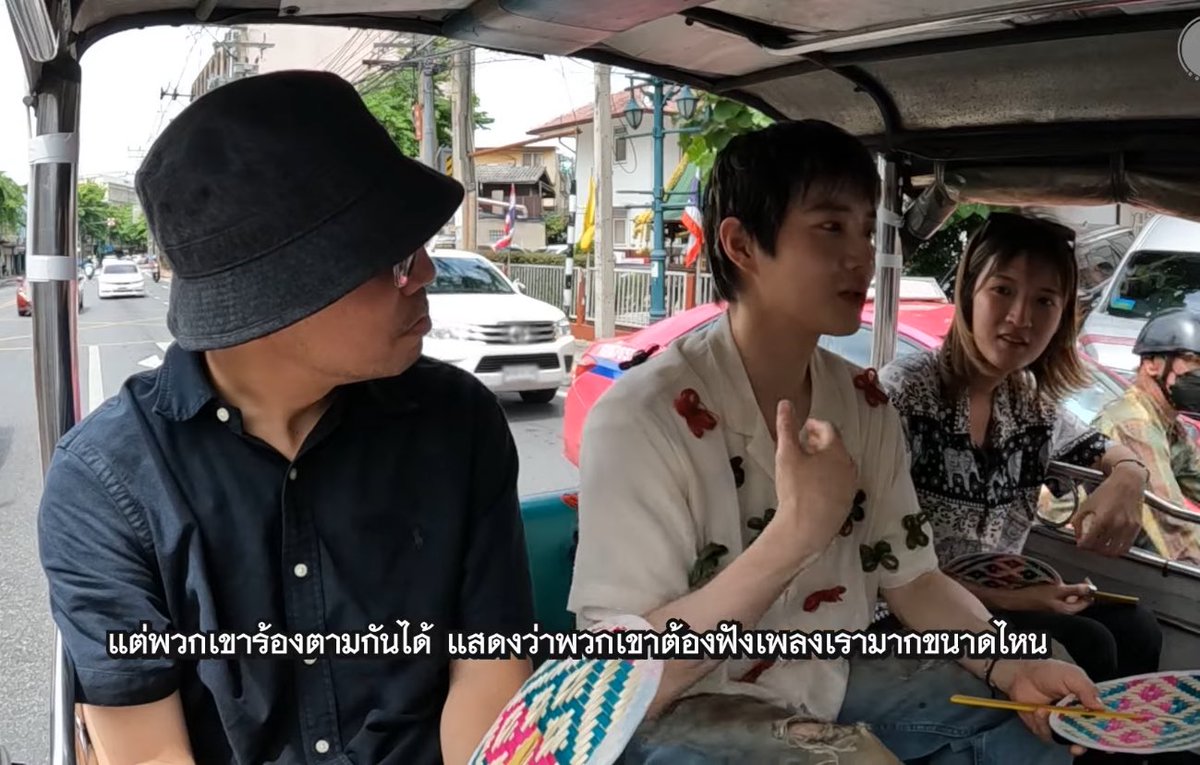 selubae94's tweet photo. เอ็กโซเขา appreciateกับแฟนคลับมากๆอะจริงๆนะ ถึงขนาดคิดว่าเออเขาต้องฟังเพลงเราบ่อยขนาดไหนถึงร้องได้ขนาดนี้ทั้งๆที่มันต่างภาษากันอะไม่ใช่ภาษาสากลด้วยซ้ำ https://t.co/vJsO0Zamk7