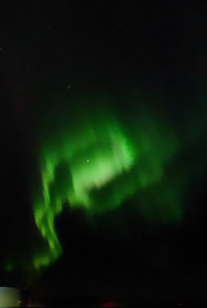 esa_cryosat's tweet photo. Takes us back to the swirly green skies over our fabulous #cryo2ice symposium 🤩

Minus the moth 🦋 https://t.co/90RyaeI23i