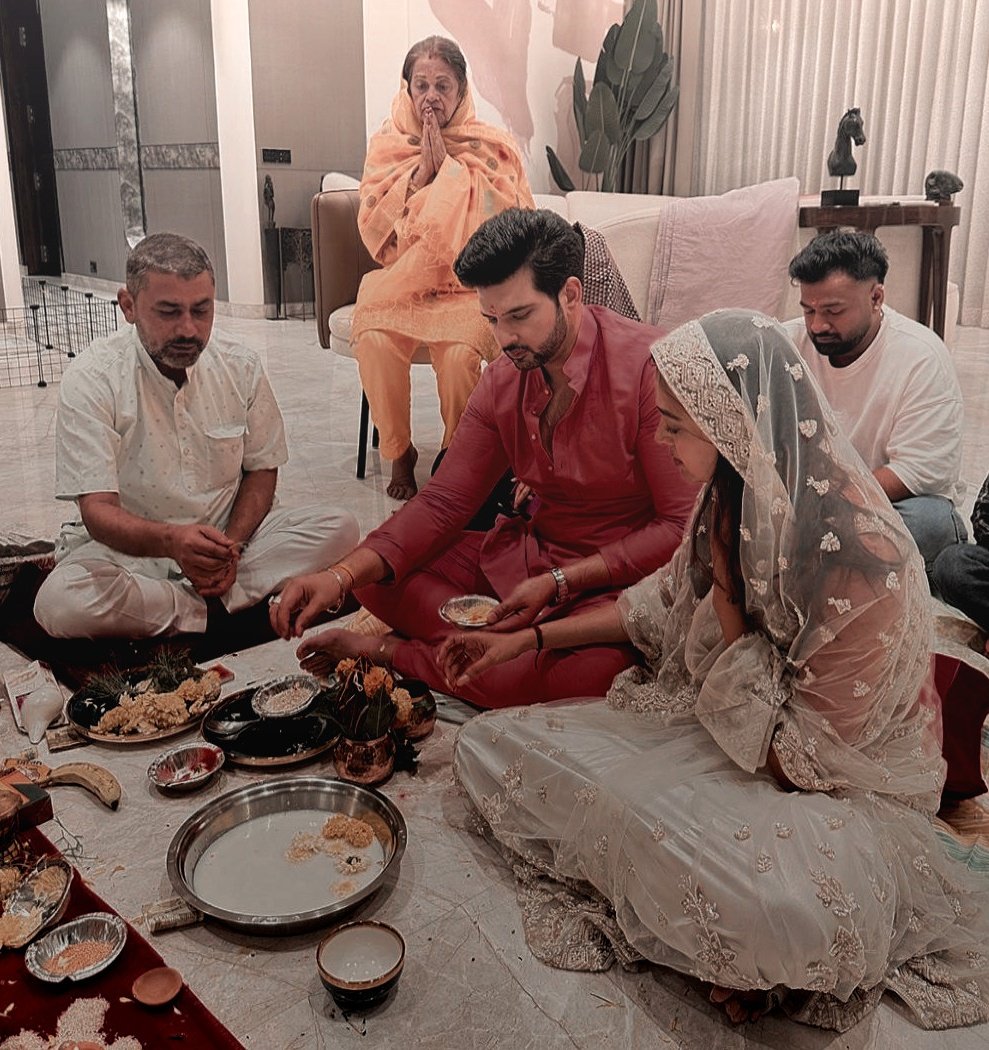 khamoshiyaannn's tweet photo. teja mere ghar pooja hai aayegi kya.!? 😭🥺❤️‍🩹 https://t.co/t2g3MRYxvV
