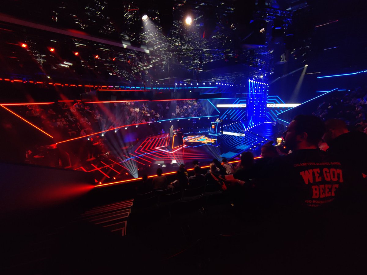 LucariomanEX's tweet photo. CRL Finals: https://t.co/Arm62avQIW