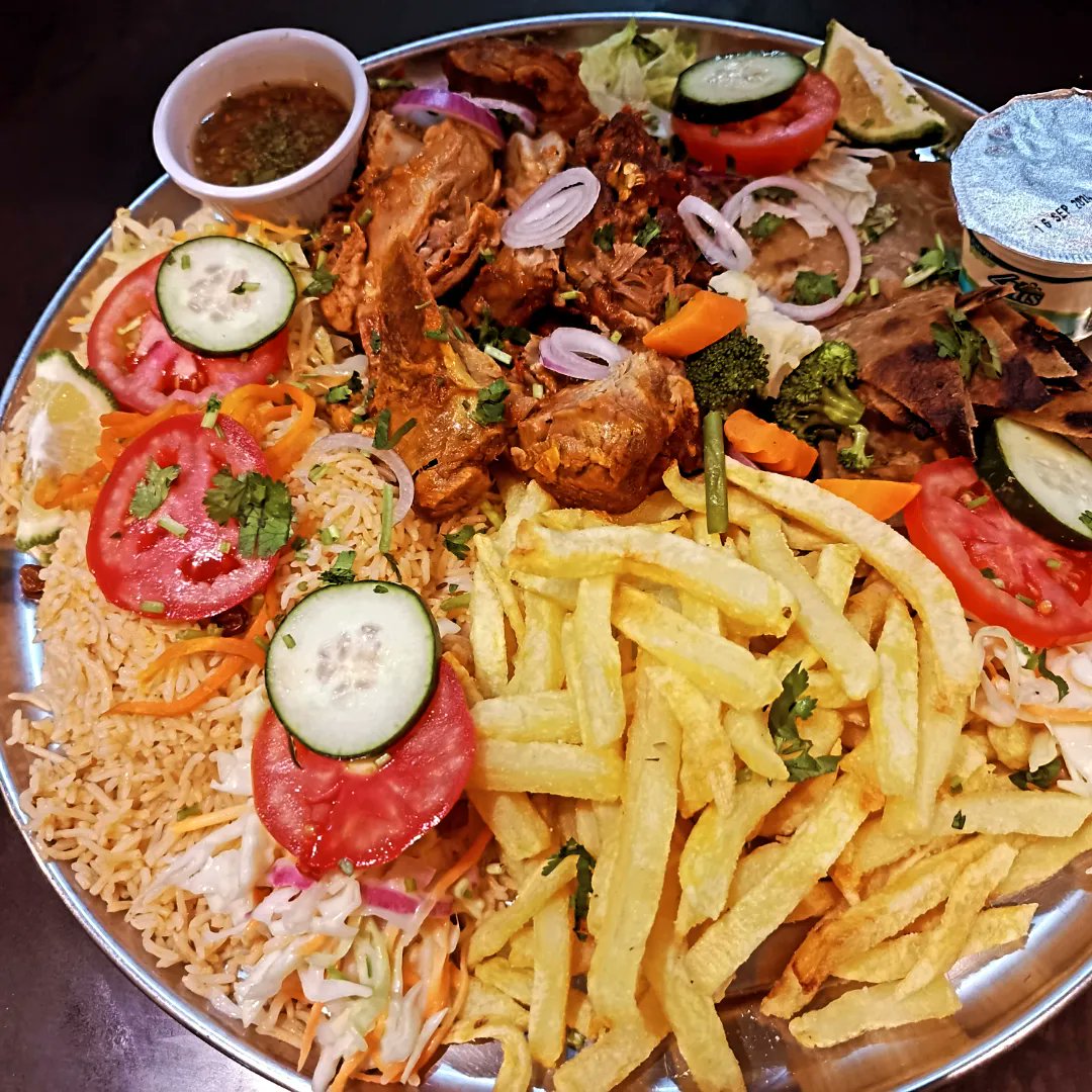 al_yusra's tweet photo. A little bird told us that you're looking for the best way to treat your friends...Here is how😅😅
#platter #restaurant #alyusra https://t.co/ejFevOLpJX