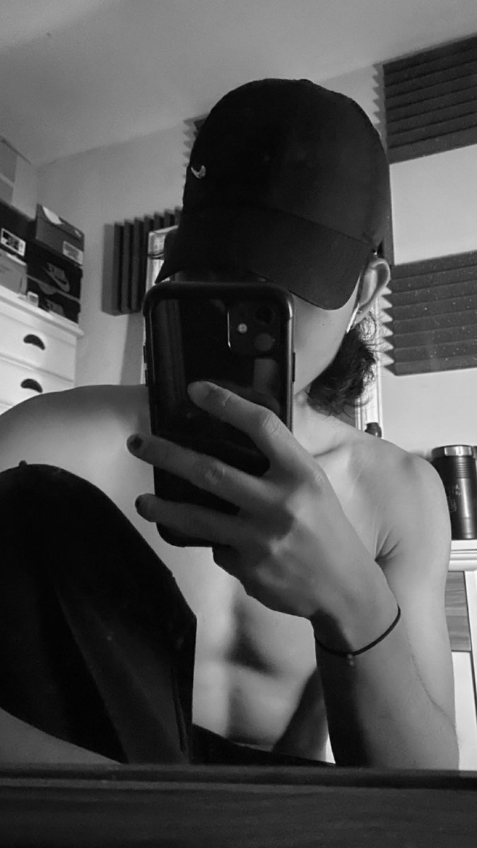 RenFlye's tweet photo. Not new to #nsfwtwtًً  

• 23
• 🇬🇧🇵🇭
• He/him
• loves anime, music and games (roblox?)
• straight
• switch
• dms open

(I’ll try to become active again)

♡ / ↻ for us to be moots 😩 https://t.co/hdk7LSJVaR