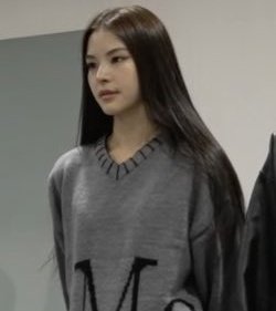 when the quality is 144p but you're the prettiest girl ever