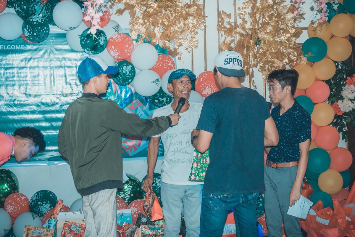 eric_almonia's tweet photo. bringing back my "HOSTING" era.

let's go USTP-Villanueva Intramurals 2024!! https://t.co/QCCnLLLpnn