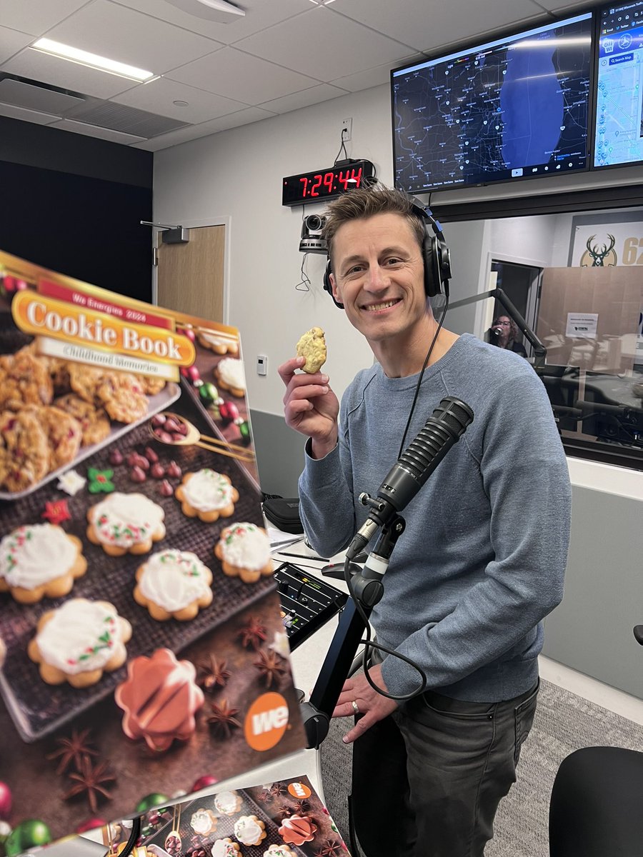 Link to <a href="/we_energies/">We Energies</a> #cookiebook digital download and site distribution list. <a href="/620wtmj/">620 WTMJ</a> getting a first look and taste this morning. Thanks <a href="/AmyJahns/">Amy Jahns</a> Yummy! <a href="/erikbilstadWTMJ/">Erik Bilstad</a> wtmj.com/news/2024/11/0… #Christmas #christmascookies #baking #holidays #weenergies #cookiebook