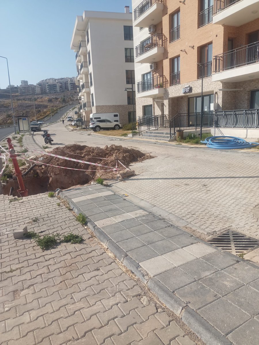 Sevinç Gülal Danaç 🌞 (@danacgulal) on Twitter photo Bayraklı tokideki depremzedelerin mağduriyetleri bitmek bilmiyor 8.etapta kazılan yollar 1 aydır yapılmadığından dolayı arabalarımız hasar görüyor site yönetimi ve ilgili kurumlar ilgilenmiyor
<a href="/izsugm/">İZSU Genel Müdürlüğü</a>
<a href="/izmirbld/">İzmir Büyükşehir Belediyesi</a>
<a href="/bayraklibld/">Bayraklı Belediyesi</a>
<a href="/csbgovtr/">T.C. Çevre, Şehircilik ve İklim Dğş. Bakanlığı</a>
<a href="/izmirafad/">AFAD İzmir</a> Bayraklı tokideki depremzedelerin mağduriyetleri bitmek bilmiyor 8.etapta kazılan yollar 1 aydır yapılmadığından dolayı arabalarımız hasar görüyor site yönetimi ve ilgili kurumlar ilgilenmiyor
<a href="/izsugm/">İZSU Genel Müdürlüğü</a>
<a href="/izmirbld/">İzmir Büyükşehir Belediyesi</a>
<a href="/bayraklibld/">Bayraklı Belediyesi</a>
<a href="/csbgovtr/">T.C. Çevre, Şehircilik ve İklim Dğş. Bakanlığı</a>
<a href="/izmirafad/">AFAD İzmir</a>