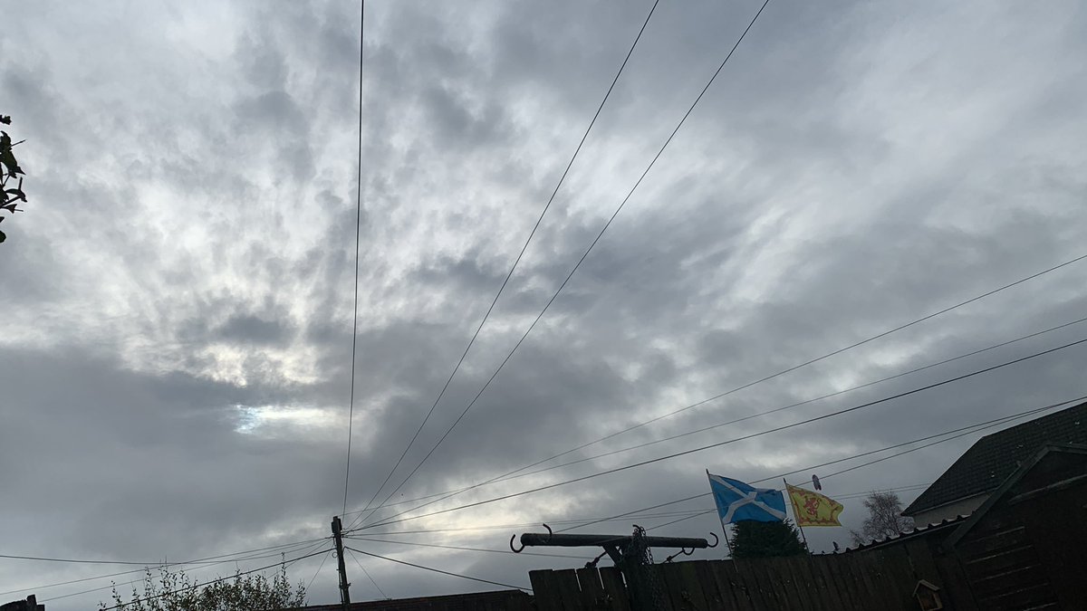 IonisedSkyWatch's tweet photo. 🙄🧐🤢 We’re all in a modern version of a gas chamber! Could look at it like being in one big bubble that they’re pumping smoke and poison into! Not great at all people! Should Know Better but…🙄🤨😷 #KillingUsSlowly #Geoengineering #SolarRadiationManagement #DETOX #Chelation https://t.co/o8KvAub8zK