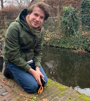 urbane_natuur's tweet photo. NRC Podcast ... 'making off' steenrijke stadsflora Amsterdam met Harold Timans, die en passant Dwergmunt ontdekte! @nrcwetenschap @SanderVoormolen @GemmaJV @FLORONNederland @stefvanwalsum @Stadsecoloog020 https://t.co/EhN73YhylS