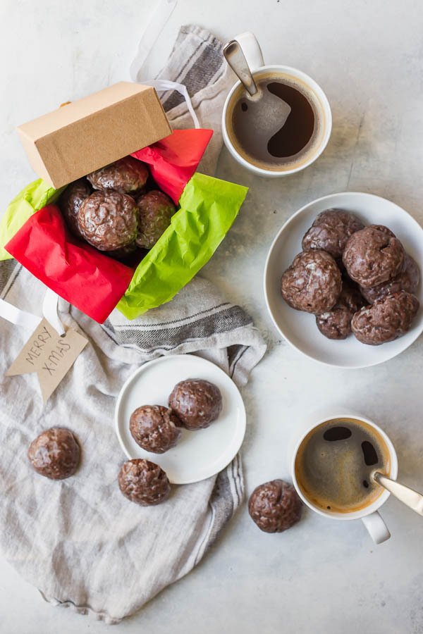 LindsayMMorris's tweet photo. Traditionally enjoyed on All Saints' Day, Sicilian Tetú cookies are beloved at family gatherings, from Christmas to weddings! @Fooduzzi’s plant-based version is inspired by her Nana’s recipe. https://t.co/rbcw4AoOrP https://t.co/ZgvFkmNiZu