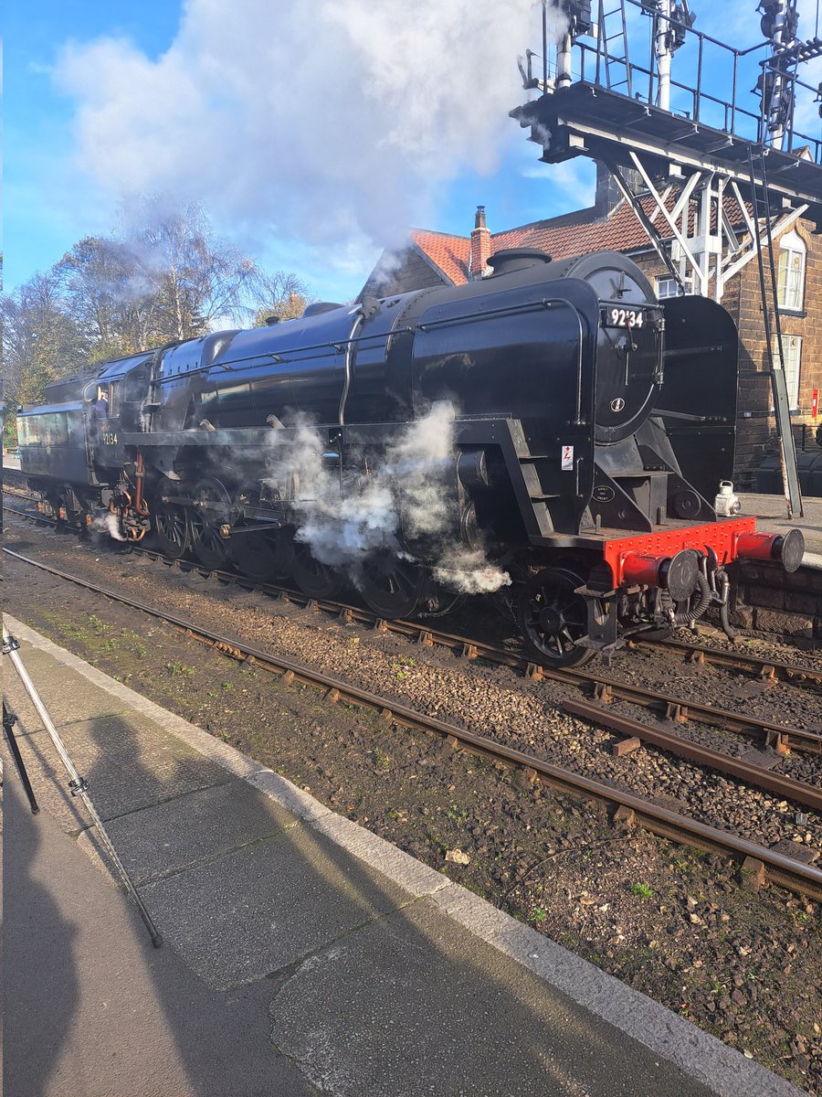 MrSRFoster's tweet image. last day of season on the nymr for me and the 9F for the return journey to Pickering