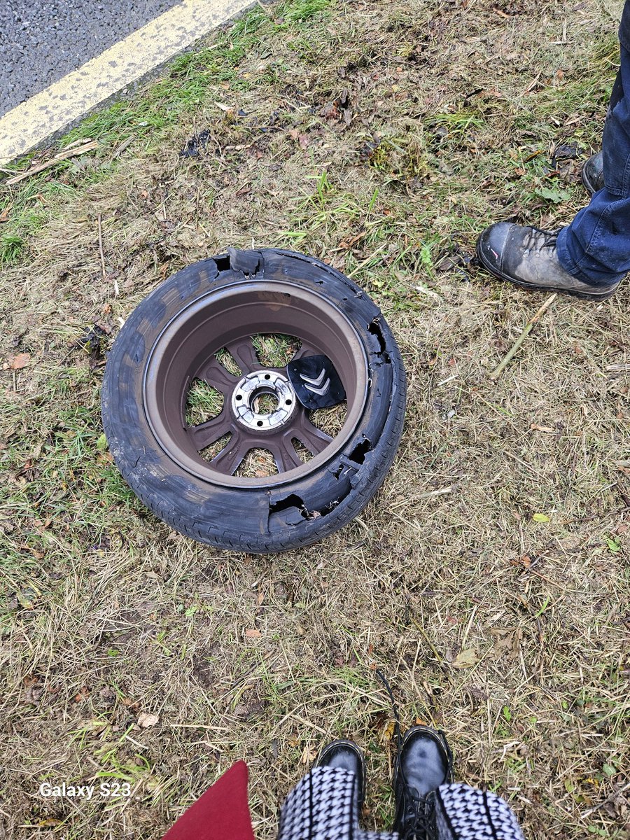 NotoriousD_O_C's tweet photo. @ESBNetworks A big thanks to your employee Tom who stopped to put on my spare tyre when I got a blow out on the Limerick-Cork road. So grateful for his help, he's an angel! https://t.co/6UJ5BDZtmf