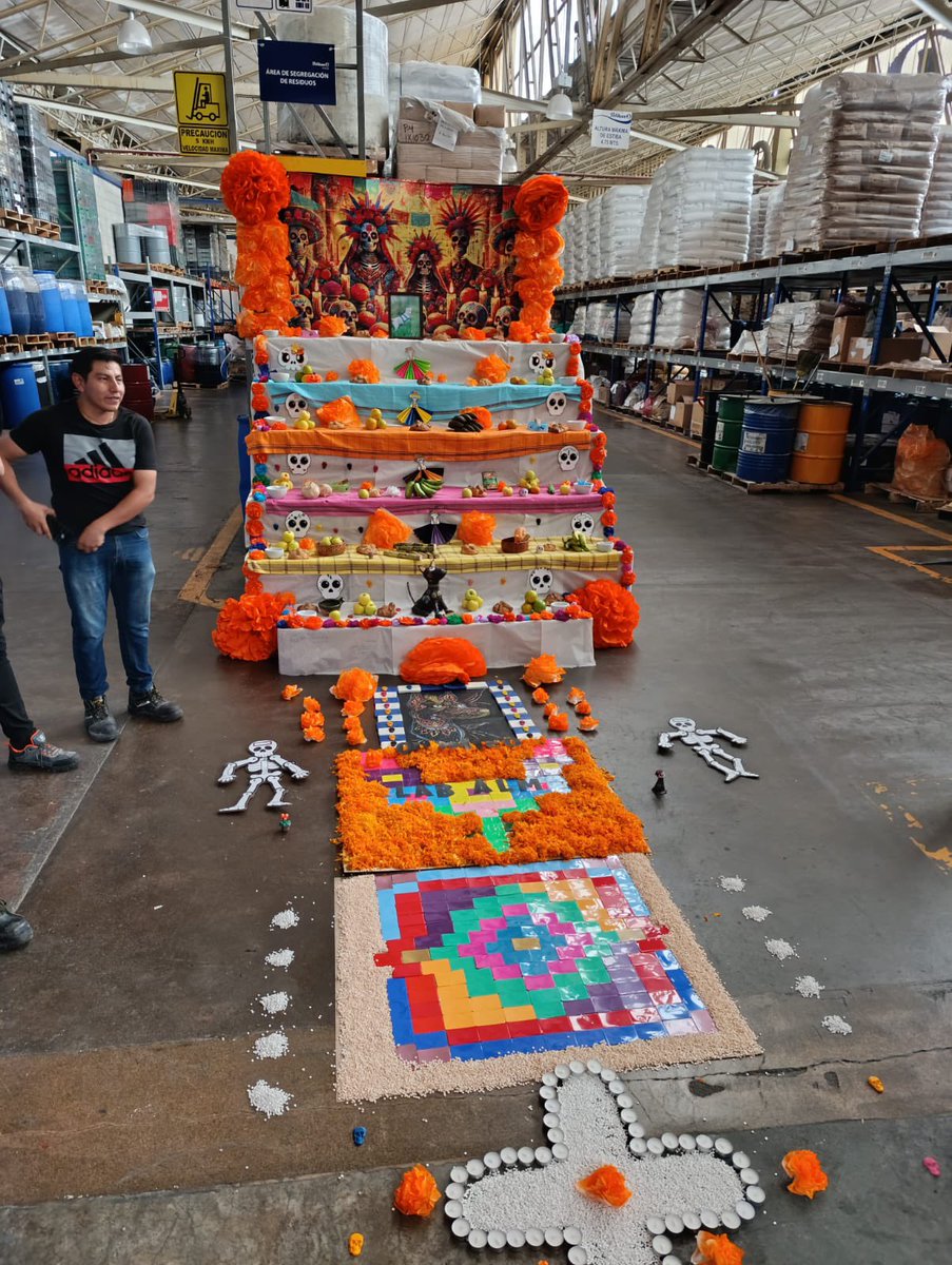 ISNNoticias's tweet image. 1/2 @CTMPuebla Realiza #Exitosos Concursos de Ofrendas y Disfraces de Temporada 🎃☠️para fomentar nuestras tradiciones 🇲🇽 y la integración familiar, con la participación de trabajadoras y trabajadores de diferentes ramas industriales; la regidora
