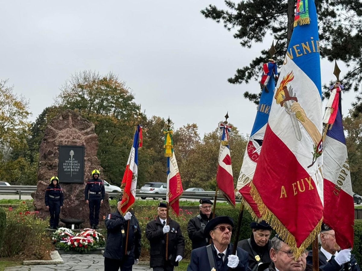 PJakubowicz's tweet image. « A nous le souvenir, à eux l’éternité » 🇫🇷

Emouvante cérémonie d’hommage du Souvenir Français aux #soldats et #résistants morts pour la #France et la libération de #Strasbourg à la Nécropole nationale de #Cronenbourg. 

#toussaint