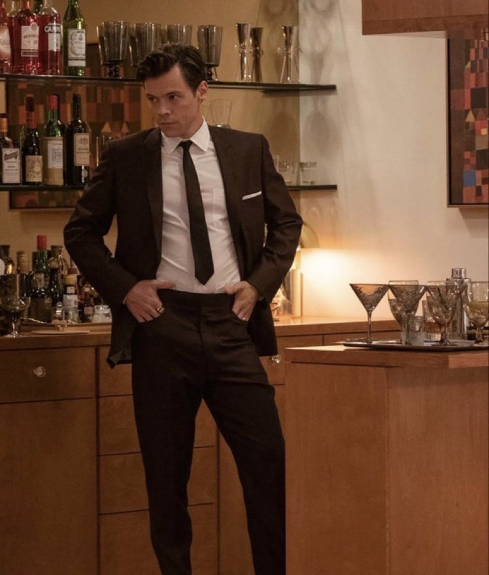 s ☀︎ KISS ALL THE TIME 🪩 tweet media