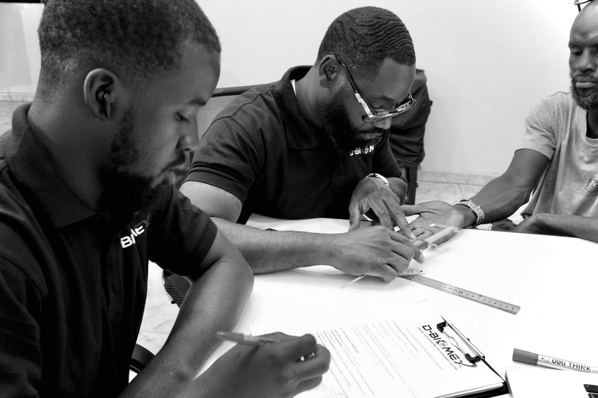 BiomexD's tweet image. 🌟 Ensemble, faisons briller l’espoir et ouvrons la voie vers un nouveau départ. 🚀

Libérez votre potentiel, une innovation à la fois.  

#Solidarité #DBiomex #GroupeDiakitéRobotics #DiakiteRobotics #InnovationPourTous #Prothèses #CampagneRSE