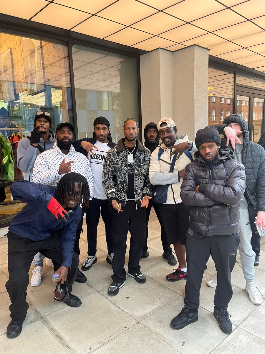 treehousewalshy's tweet photo. Manchester Grime [October 2024] 🏡🧵 https://t.co/UVddRBFlLK
