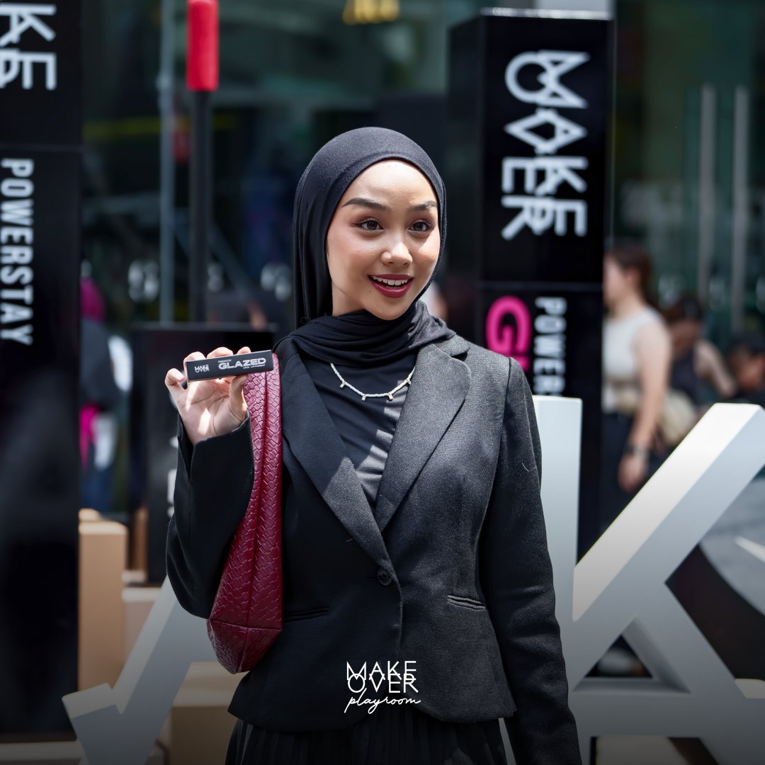 makeovermy_'s tweet photo. Thank you to all the fabulous beauty lovers who made it at the Make Over Playroom! From bold shade try-ons to scoring those exciting freebies💄✨
Bring your friends and keep the beauty fun rolling 💋🌟
#MakeOverPlayroomKL
#MakeOverBeyondBeauty
#GuardianMY https://t.co/VSwnl1kXi4