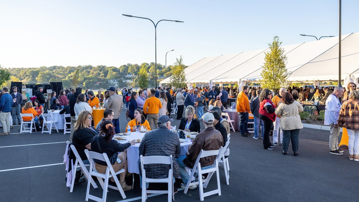 TNECD's tweet photo. We’re still reminiscing on the incredible moments from #GovCon24 just two weeks ago. 👏 From insightful speakers and sessions to engaging networking opportunities, it was a conference to remember. 🎉
Download your favorite photos from the conference ➡️ https://t.co/WHRVsKN4Ry https://t.co/MDYIiZyqQv