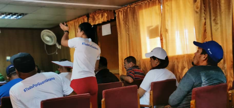 yoeaberob1's tweet image. Iniciamos otra intensa jornada recuperativa. Desde bien temprano chequeamos en #Maisí los aseguramientos para el reinicio del curso escolar y las medidas para revolucionar la construcción de viviendas.
#GuantánamoSeLevanta 
#UnidosXPorCuba 
#JuntosPodemosMás 
@DiazCanelB