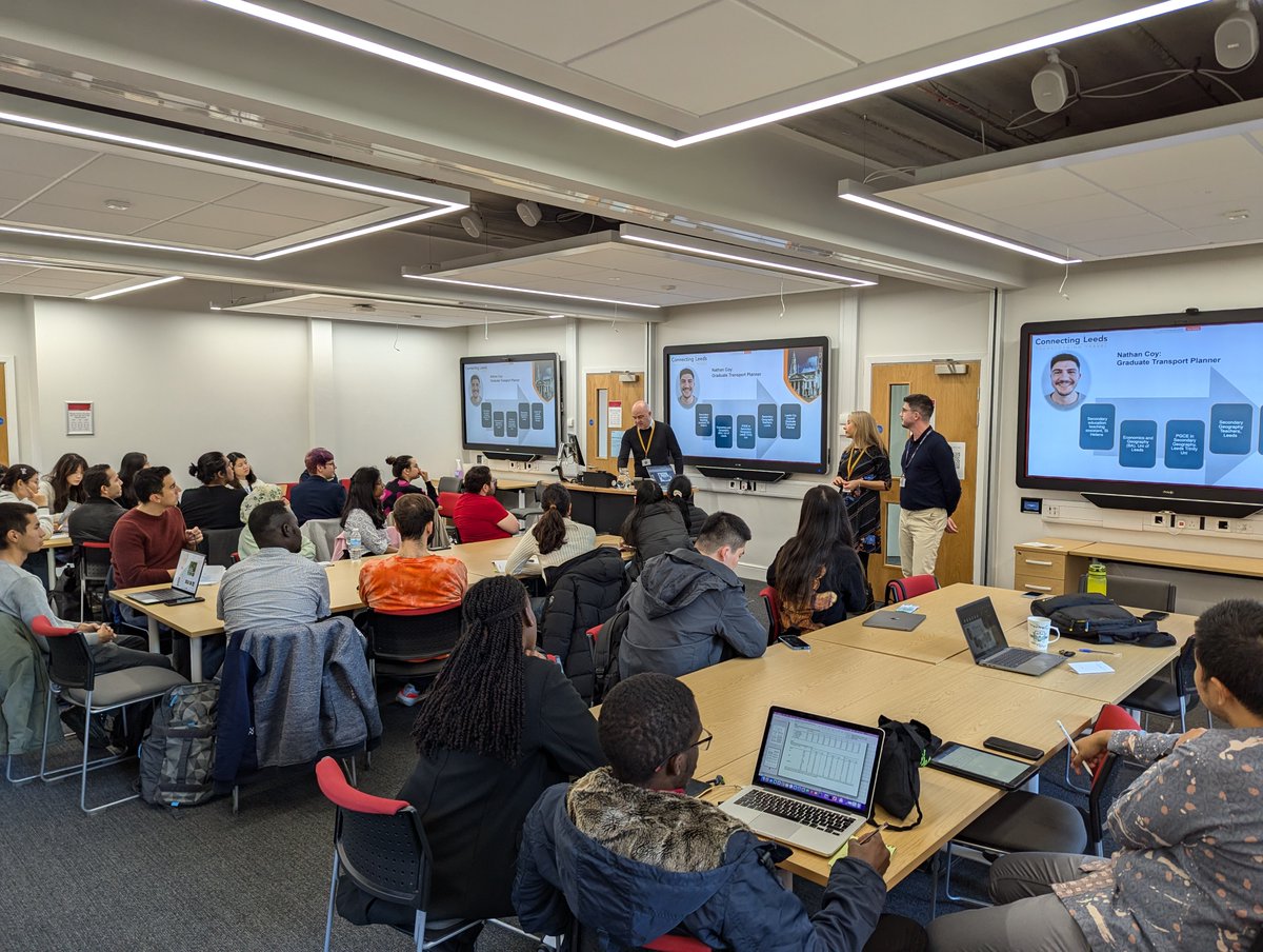 Great to welcome back so many #transport #planning #engineering #economics #employers most #alumni to <a href="/ITSLeeds/">Institute for Transport Studies at Leeds</a> to present to our new #MSc students. Central/Regional/Local Gov + consultants <a href="/JacobsConnects/">Jacobs</a>  @SYSTRA_LTD <a href="/ArupUK/">Arup UK</a> <a href="/CIHTUK/">CIHT</a> &amp; the HUB transport advisory