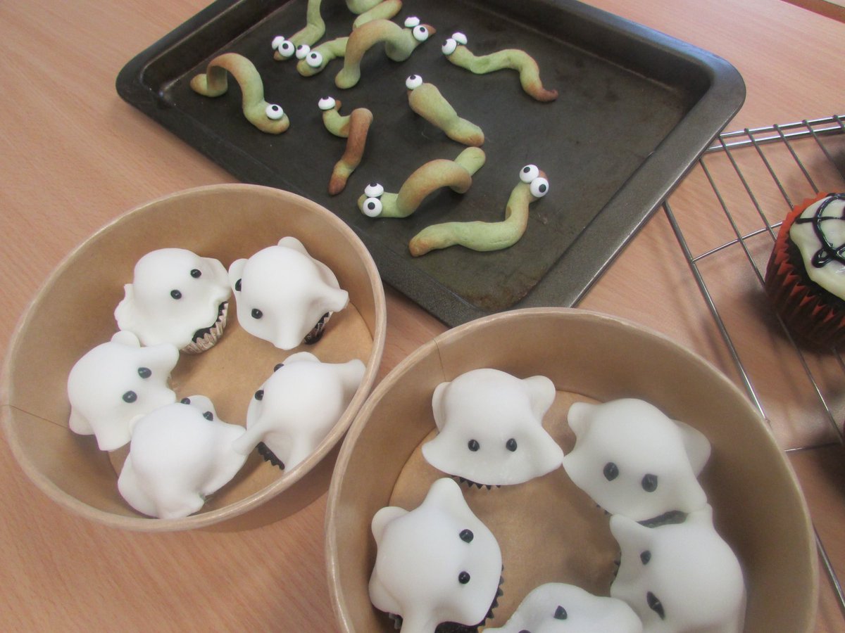 Moat House School & Nursery tweet media