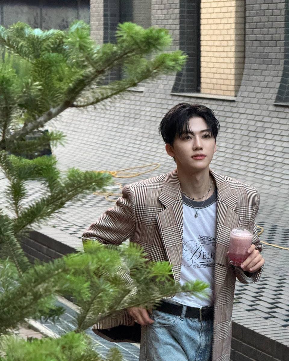 jjarchiv's tweet image. 241101 na.jaemin0813’s instagram update #JAEMIN

For real?