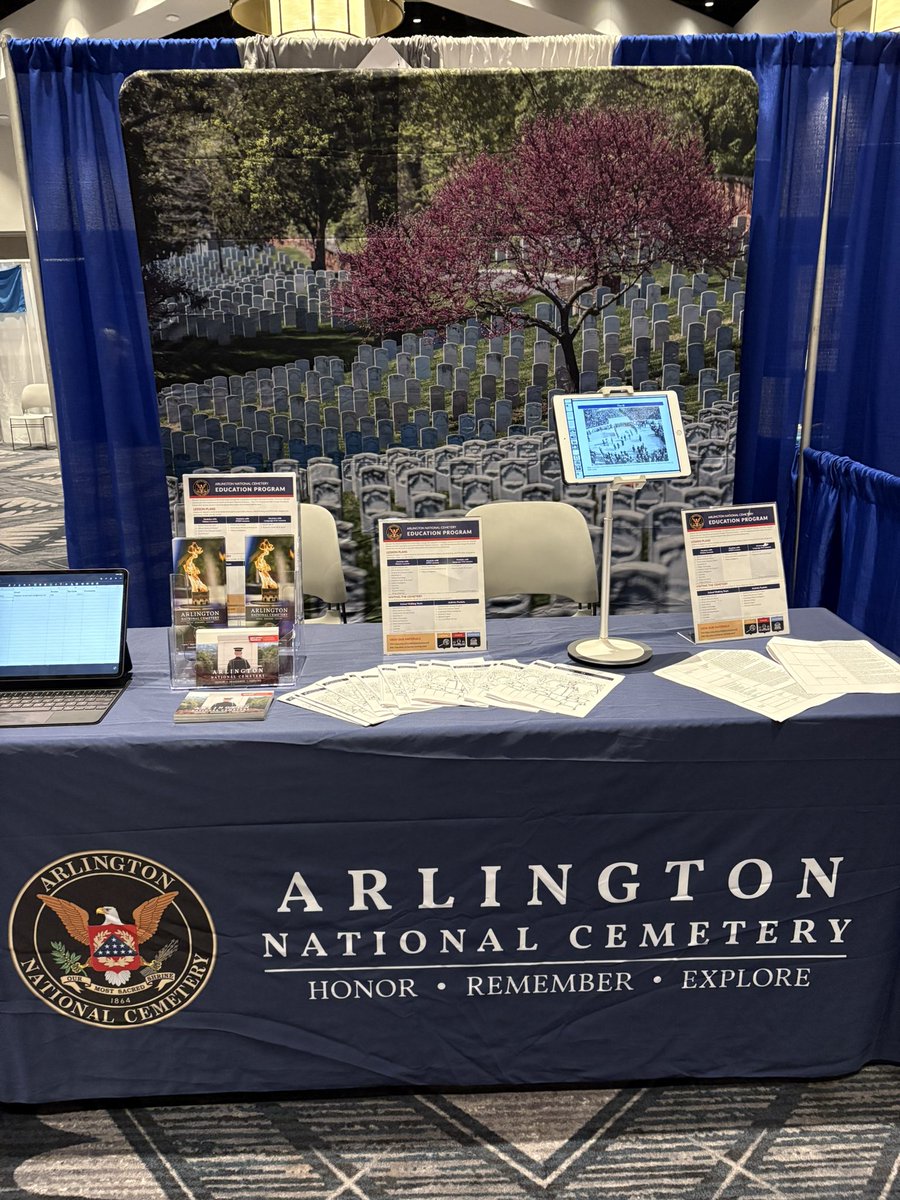 ArlingtonNatl's tweet image. Good morning from @TxSocialStudies! Stop by our booth to learn about our free educational materials. #txcss2024